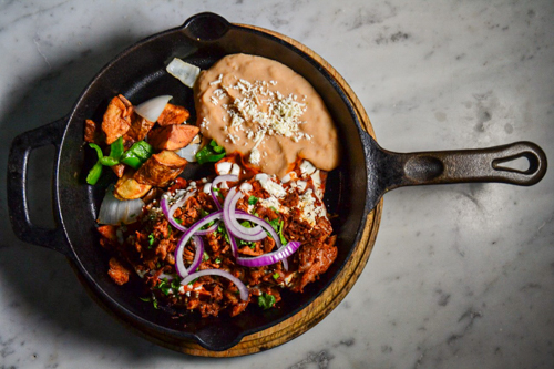Chilaquiles con Chilorio